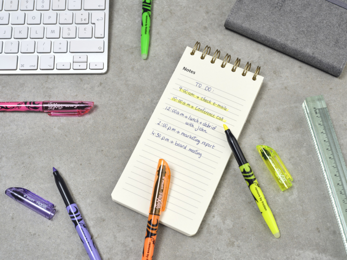 Pilot FriXion Light – radierbarer Textmarker – Neon Gelb