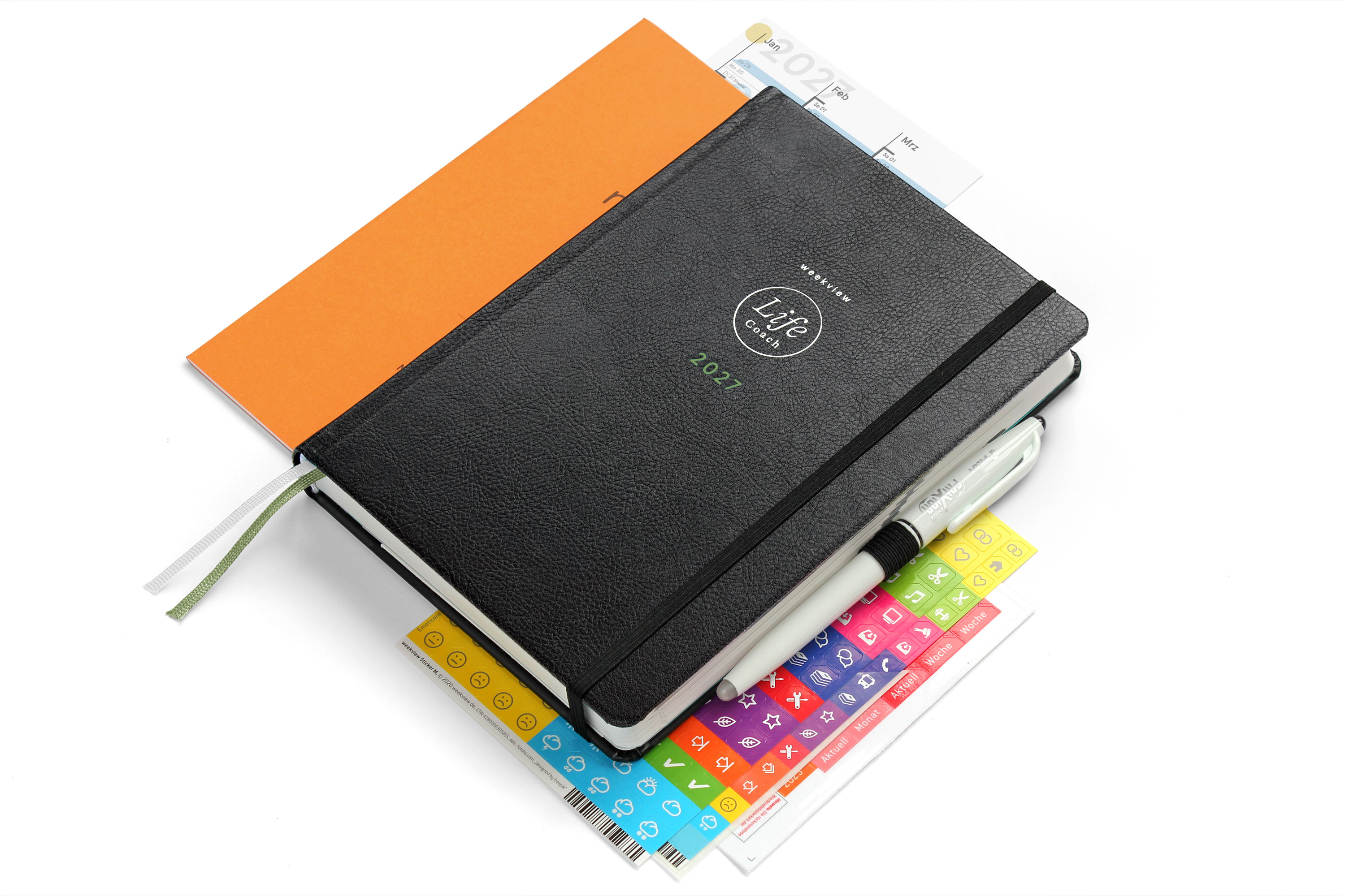 weekview LifeCoach 2027 A5 Black Premium – Cover mit Lieferumfang (perspektivisch)